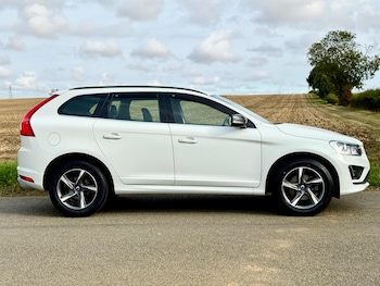 Used Volvo XC60 2015 for sale - 75623503: Photo