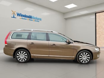 Used Volvo V70 2015 for sale - 78481467: Photo