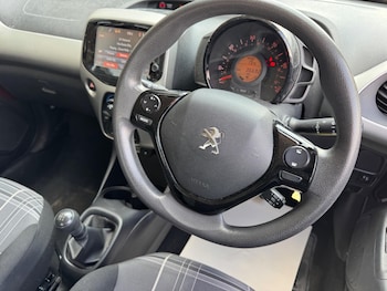 Used Peugeot 108 2017 for sale - 79483957: Photo
