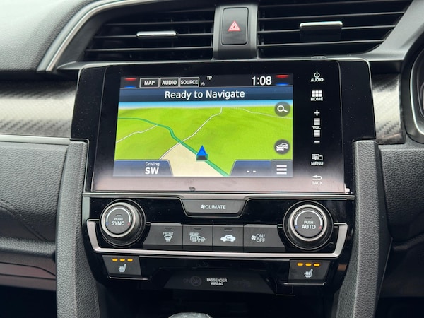 Used Honda Civic 2018 for sale - 76200020: Photo 19