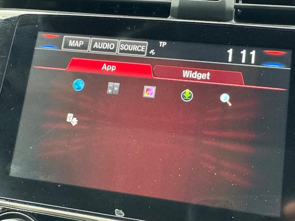 Used Honda Civic 2018 for sale - 76200020: Photo 30