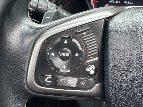 Used Honda Civic 2018 for sale - 76200020: Photo 38