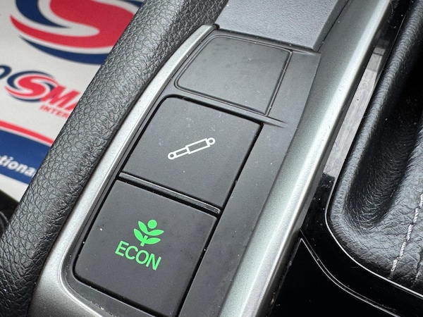 Used Honda Civic 2018 for sale - 76200020: Photo 42