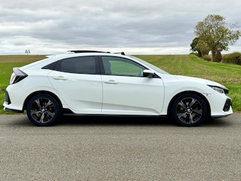 Used Honda Civic 2018 for sale - 76200020: Photo 4