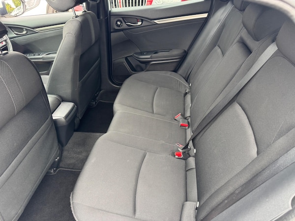 Used Honda Civic 2018 for sale - 76200020: Photo 53