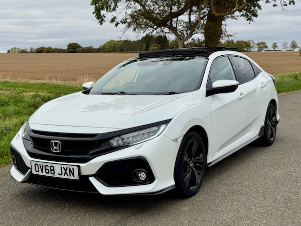 Used Honda Civic 2018 for sale - 76200020: Photo 7