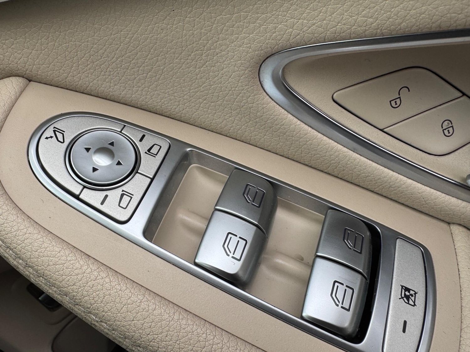 Used Mercedes-Benz C Class 2017 for sale - 77853566: Photo 47