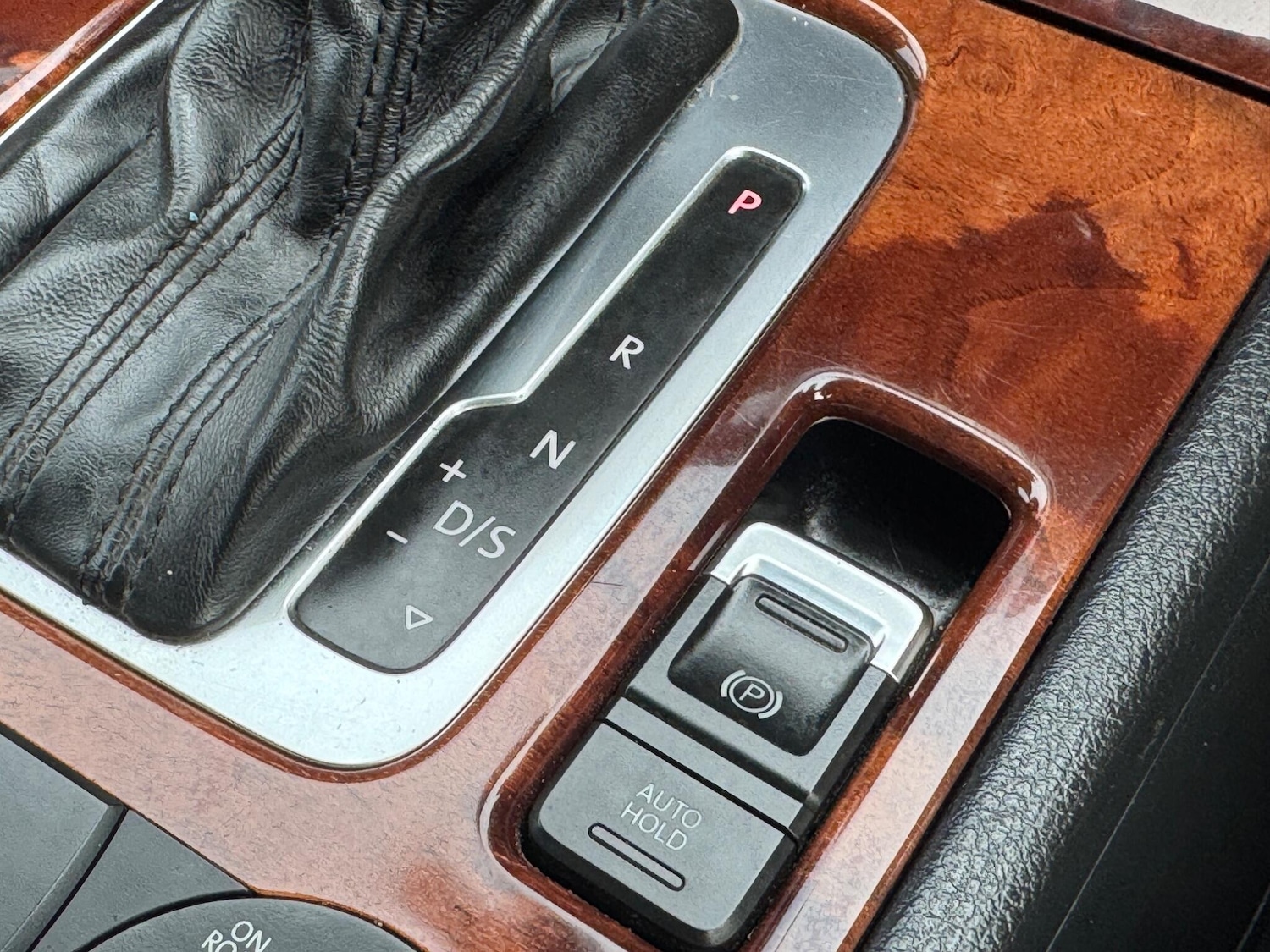 Used Volkswagen Touareg 2013 for sale - 76645215: Photo 29