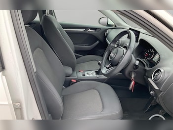 Used Audi A3 2017 for sale - 77237656: Photo