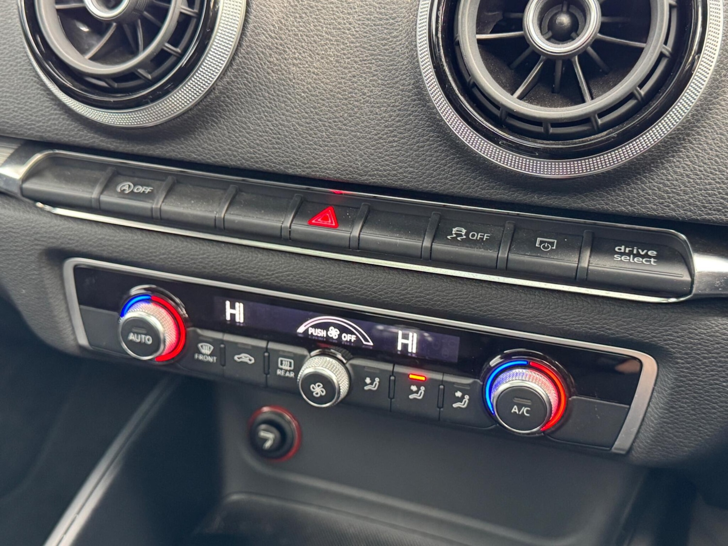 Used Audi A3 2013 for sale - 76380933: Photo 25