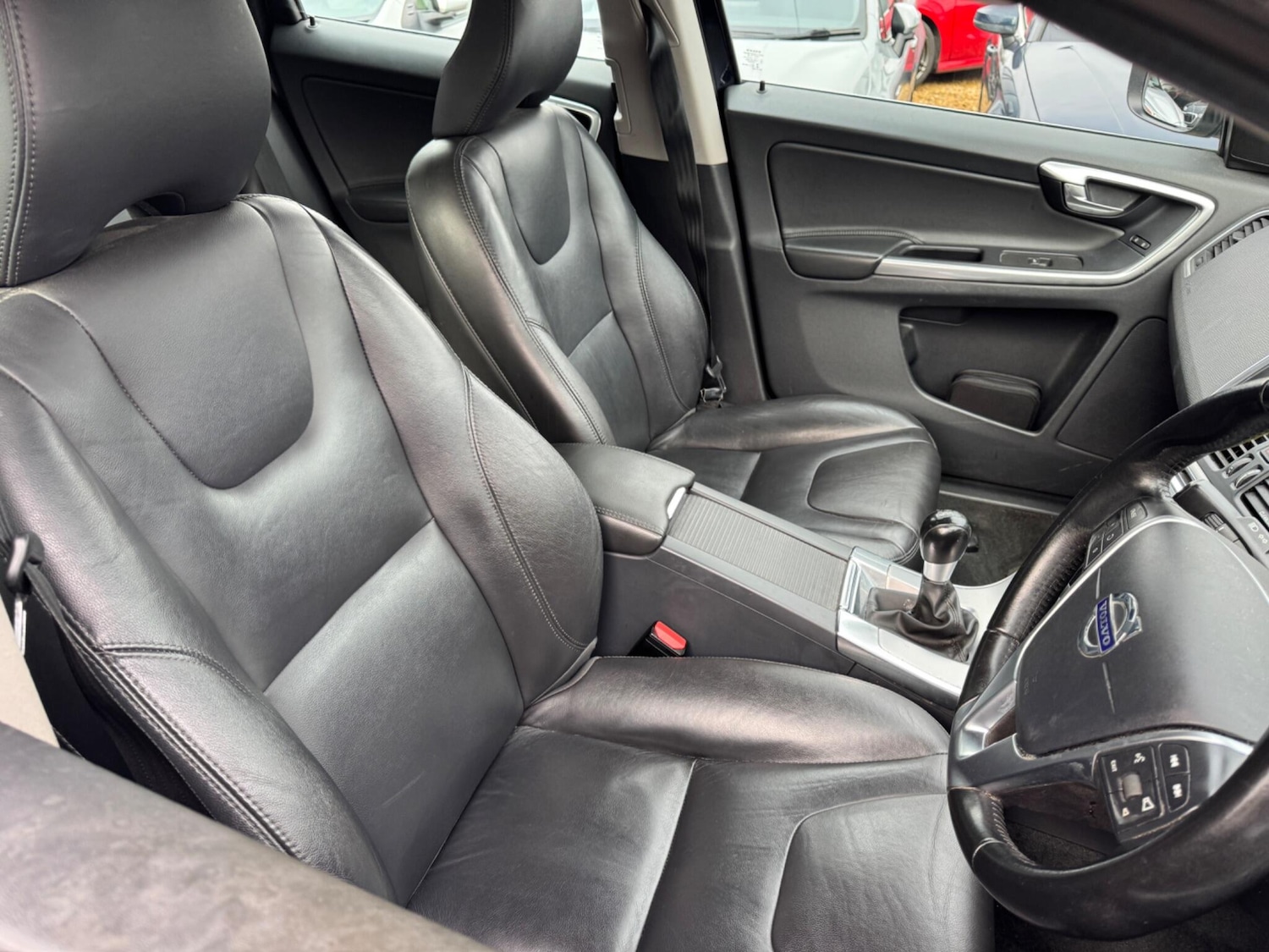 Used Volvo XC60 2017 for sale - 76549160: Photo 10