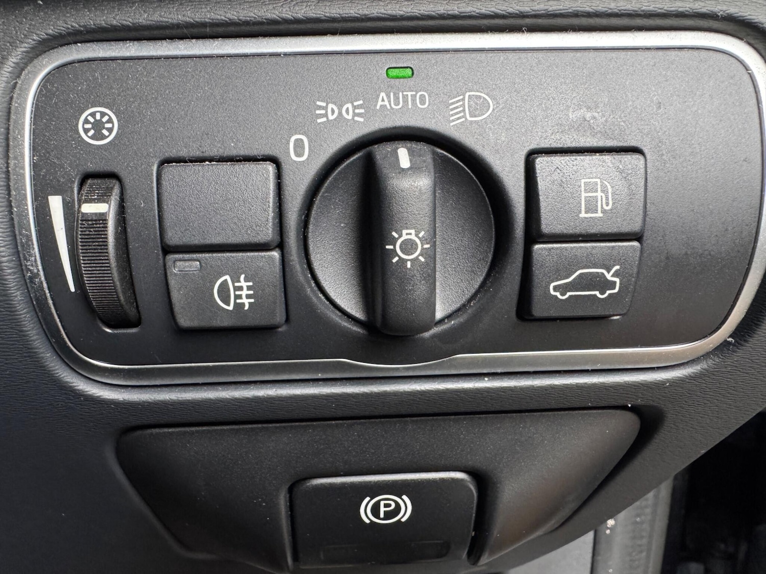 Used Volvo XC60 2017 for sale - 76549160: Photo 26