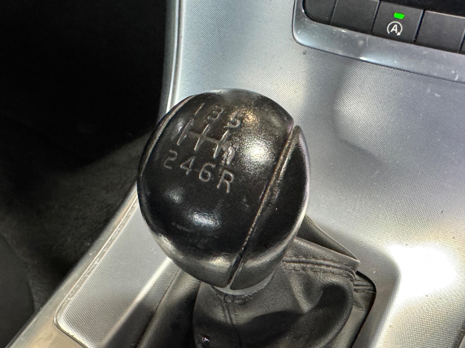 Used Volvo XC60 2017 for sale - 76549160: Photo 28