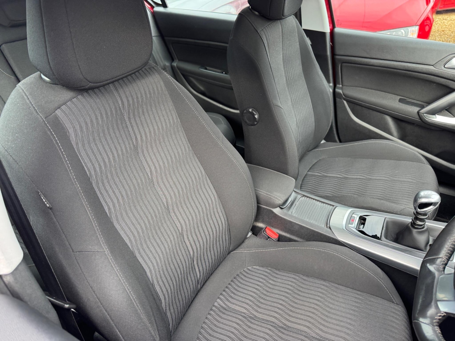 Used Peugeot 308 2015 for sale - 76349150: Photo 10