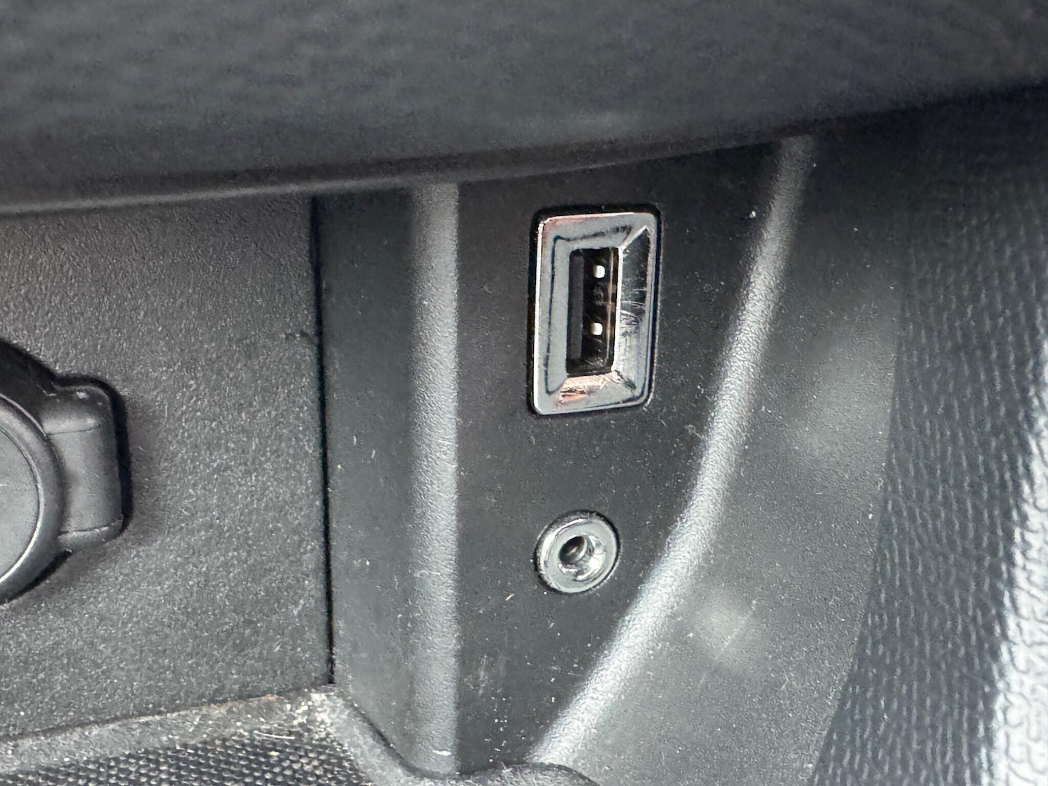 Used Peugeot 308 2015 for sale - 76349150: Photo 21