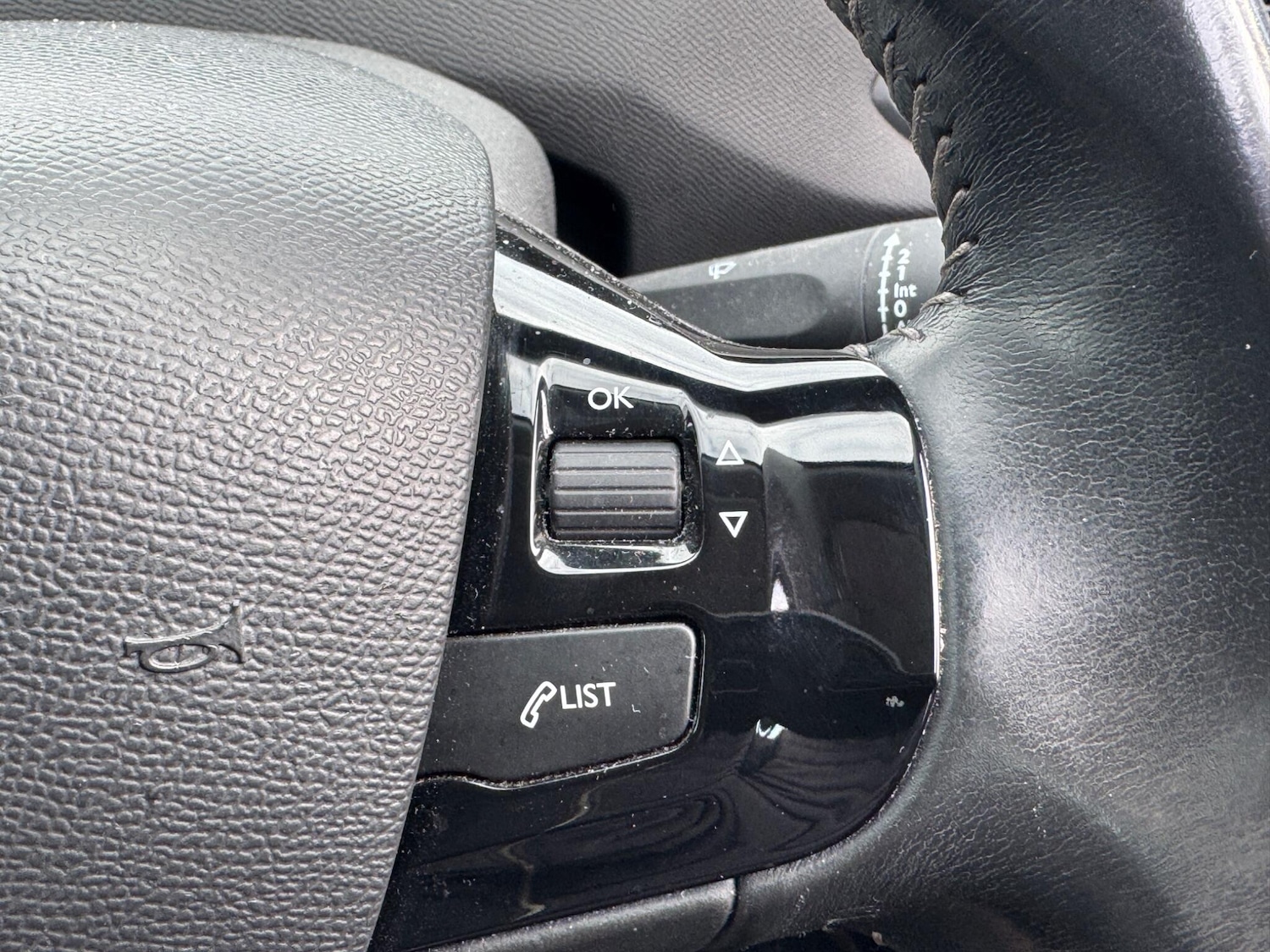 Used Peugeot 308 2015 for sale - 76349150: Photo 23