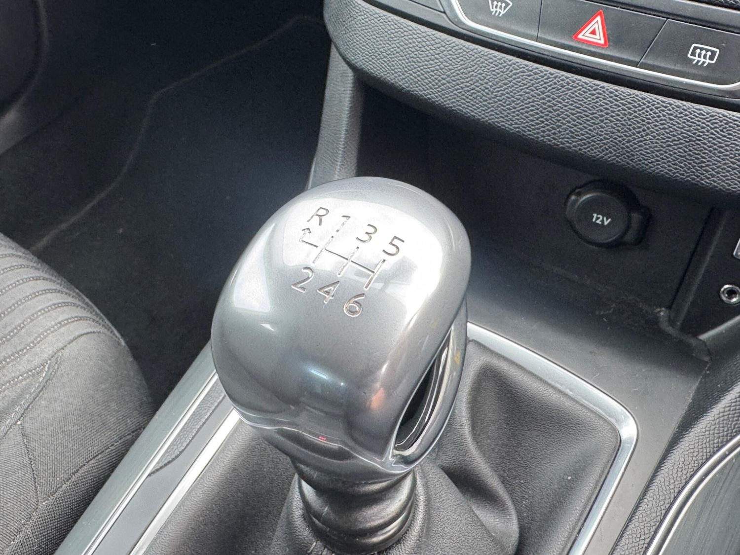 Used Peugeot 308 2015 for sale - 76349150: Photo 28