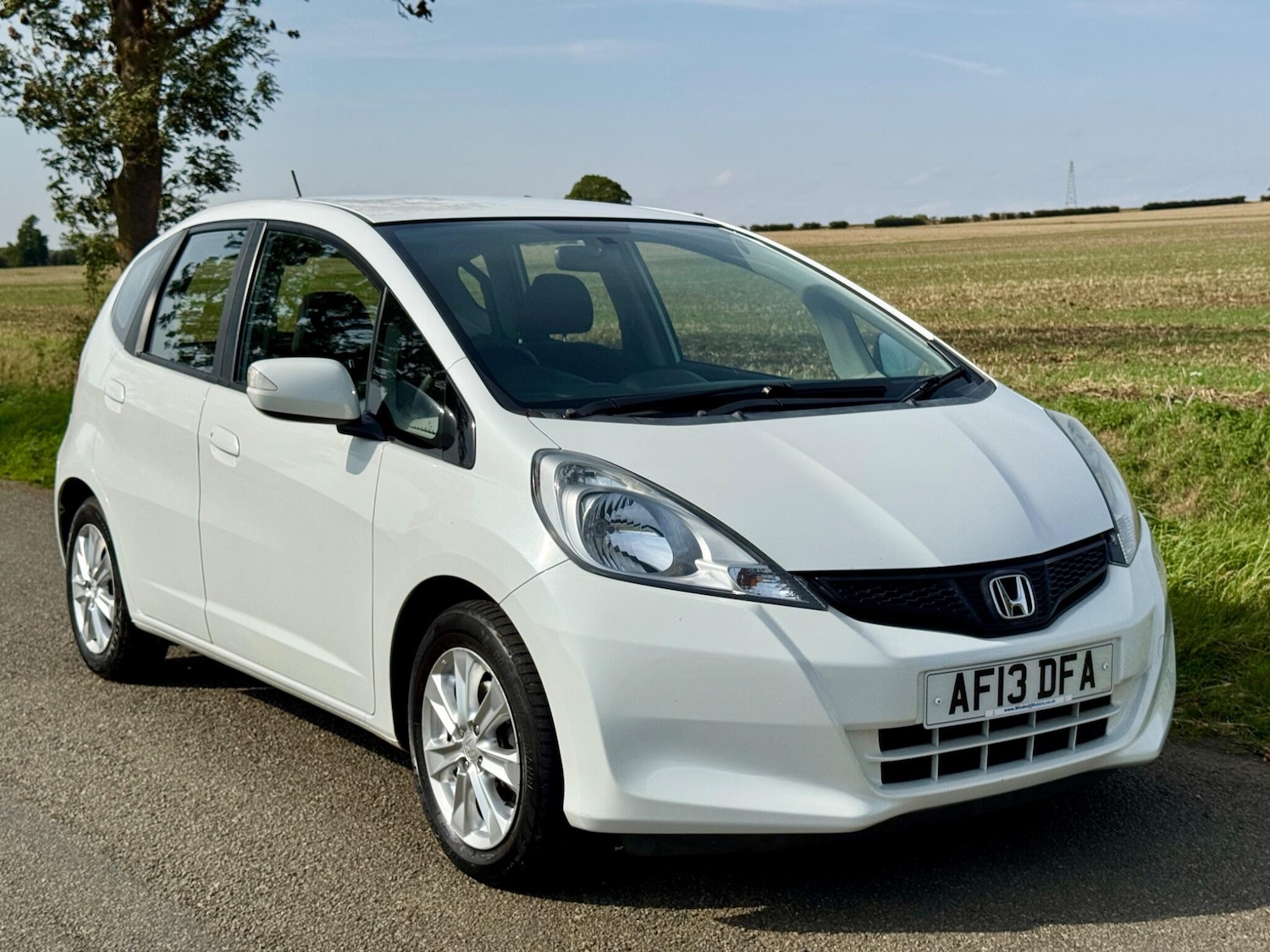 Used Honda Jazz 2013 for sale - 76175519: Photo 1