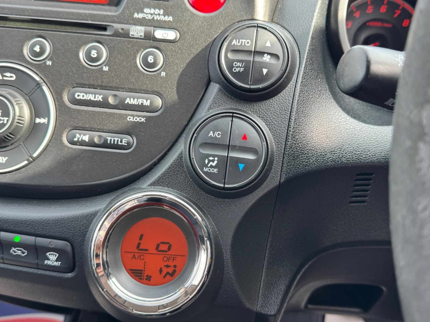 Used Honda Jazz 2013 for sale - 76175519: Photo 17