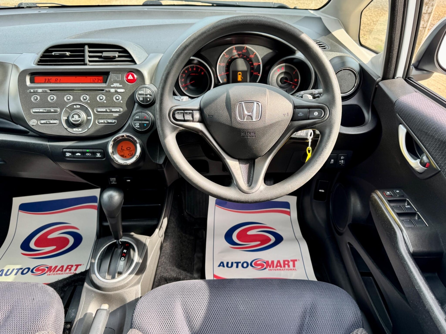 Used Honda Jazz 2013 for sale - 76175519: Photo 2