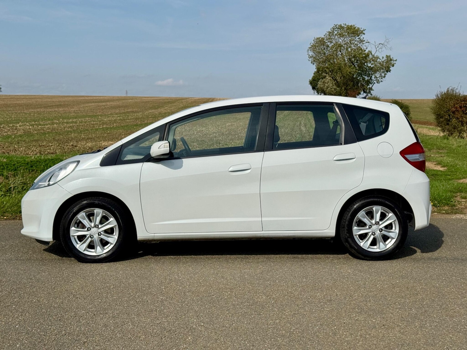 Used Honda Jazz 2013 for sale - 76175519: Photo 6