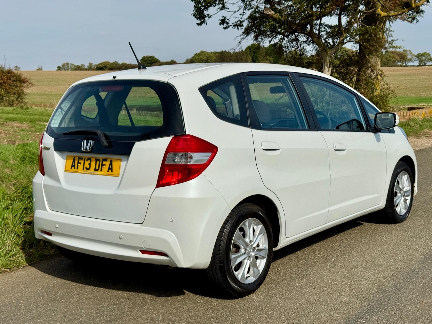 Used Honda Jazz 2013 for sale - 76175519: Photo 9