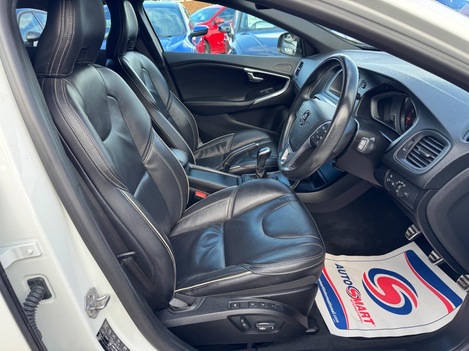 Used Volvo V40 2019 for sale - 76348897: Photo 12