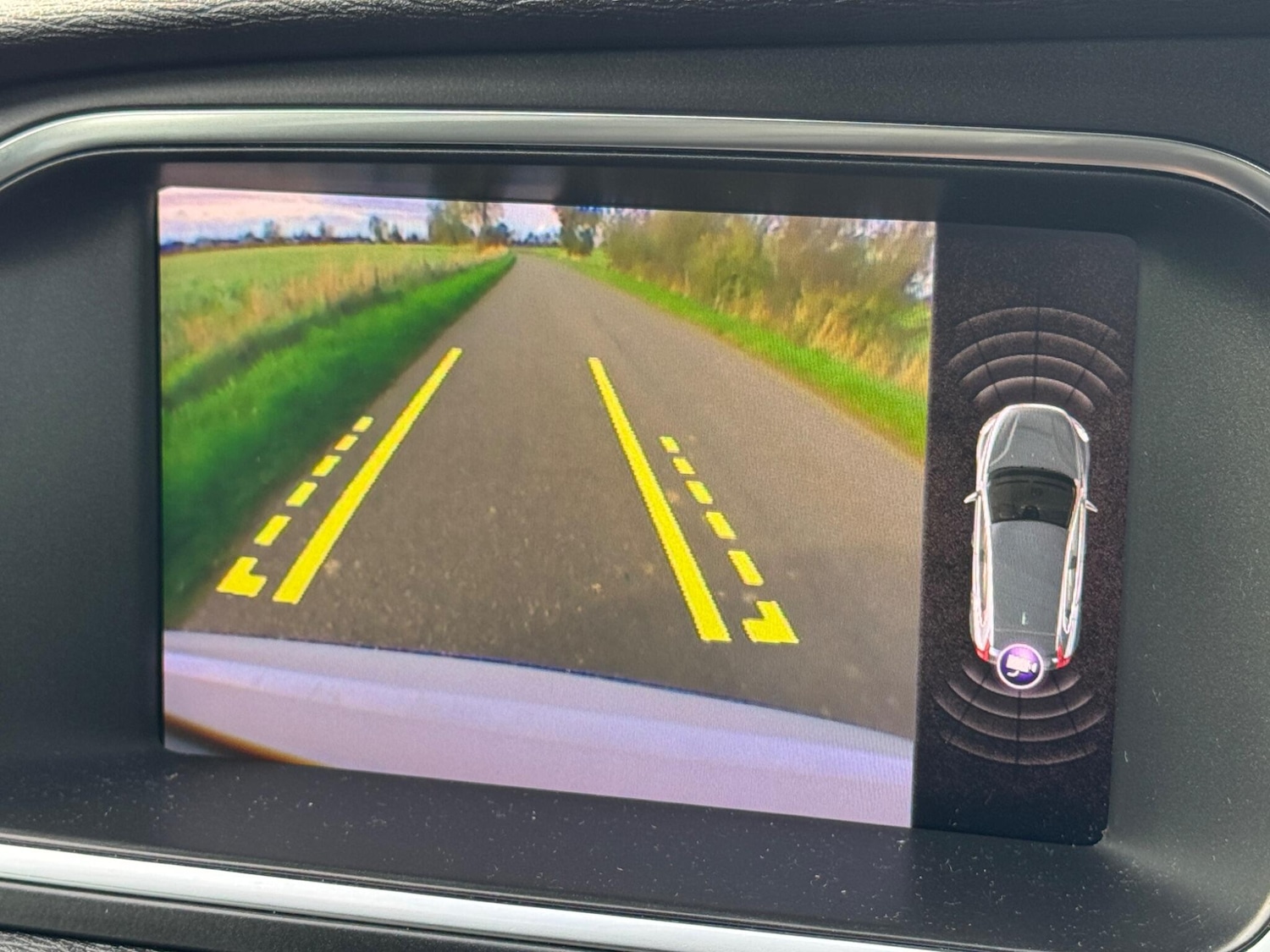 Used Volvo V40 2019 for sale - 76348897: Photo 14