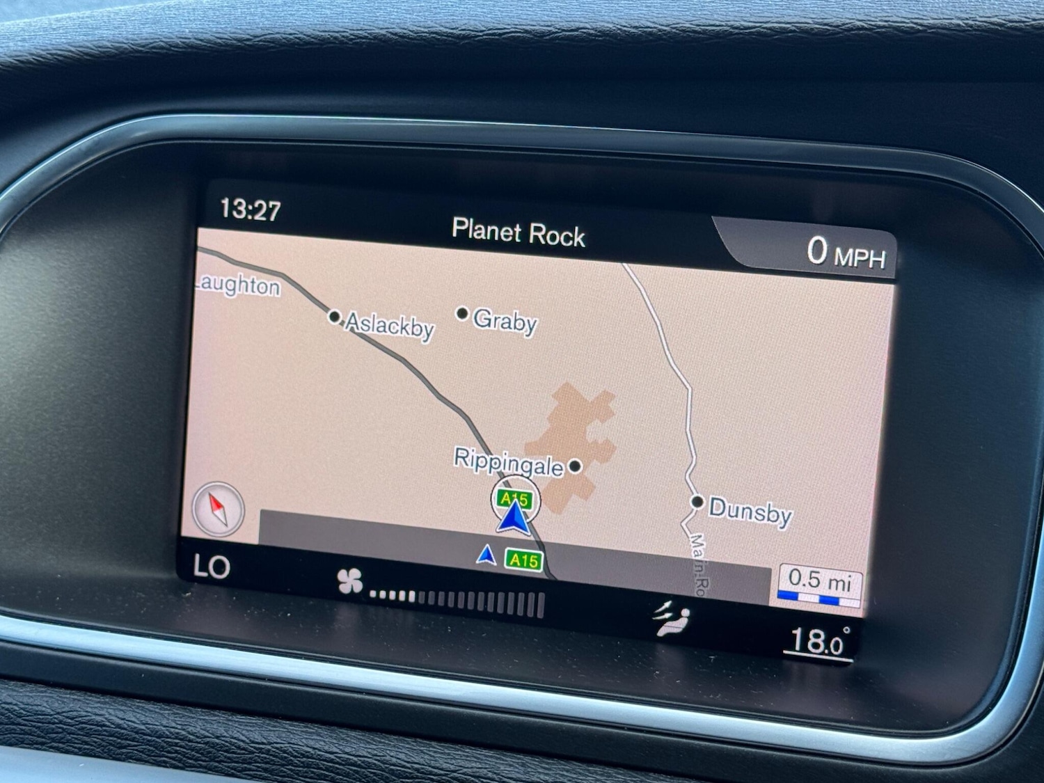 Used Volvo V40 2019 for sale - 76348897: Photo 15