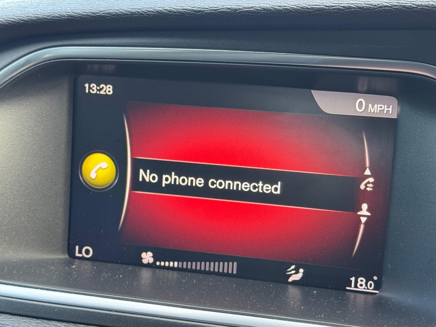 Used Volvo V40 2019 for sale - 76348897: Photo 19