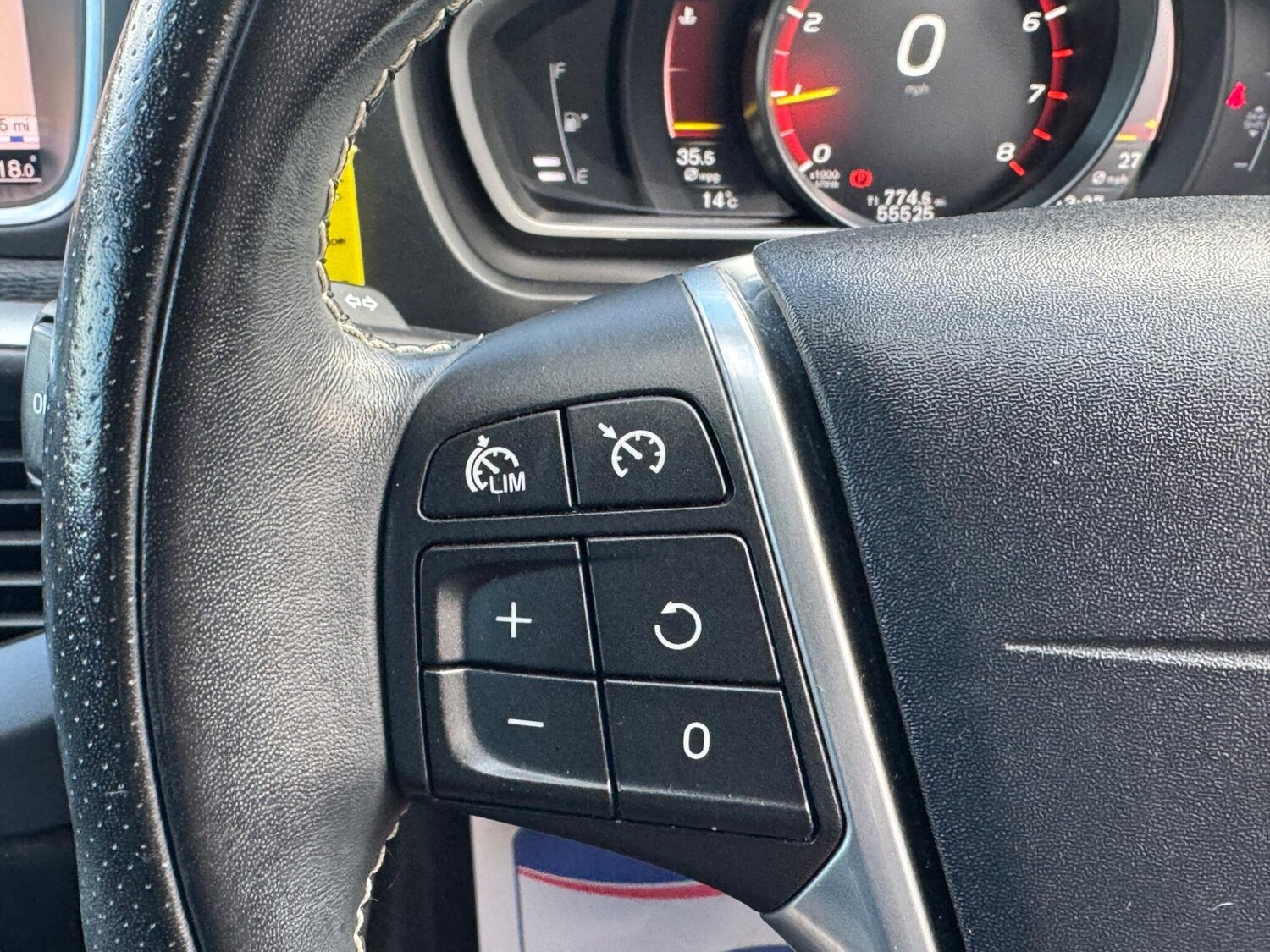 Used Volvo V40 2019 for sale - 76348897: Photo 26