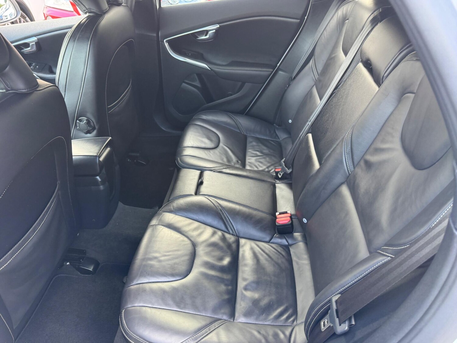 Used Volvo V40 2019 for sale - 76348897: Photo 37