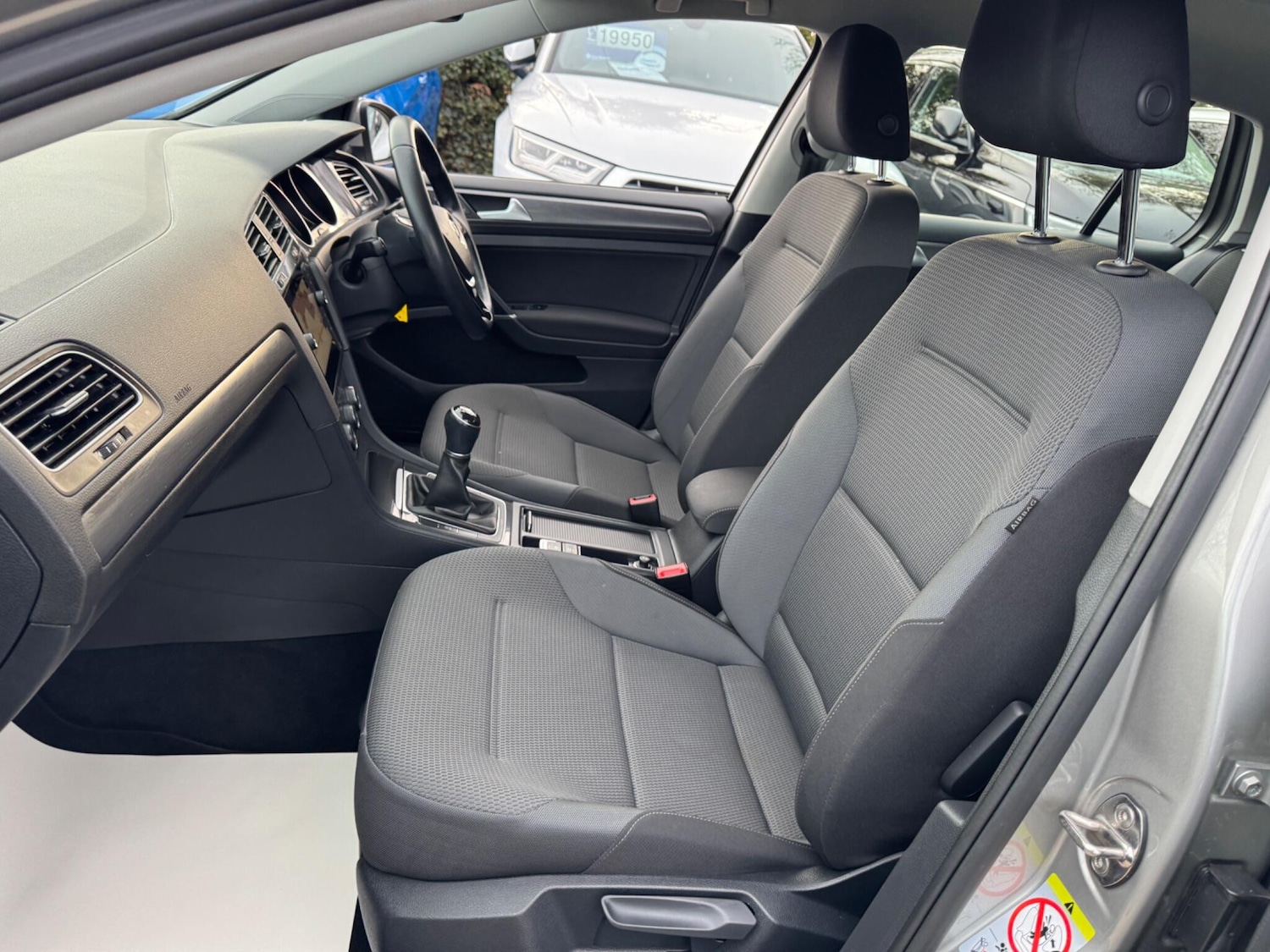 Used Volkswagen Golf 2017 for sale - 76645686: Photo 35