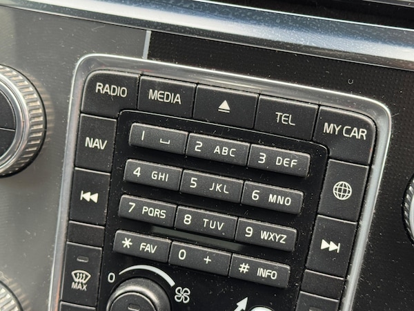 Used Volvo XC60 2015 for sale - 76314692: Photo 19