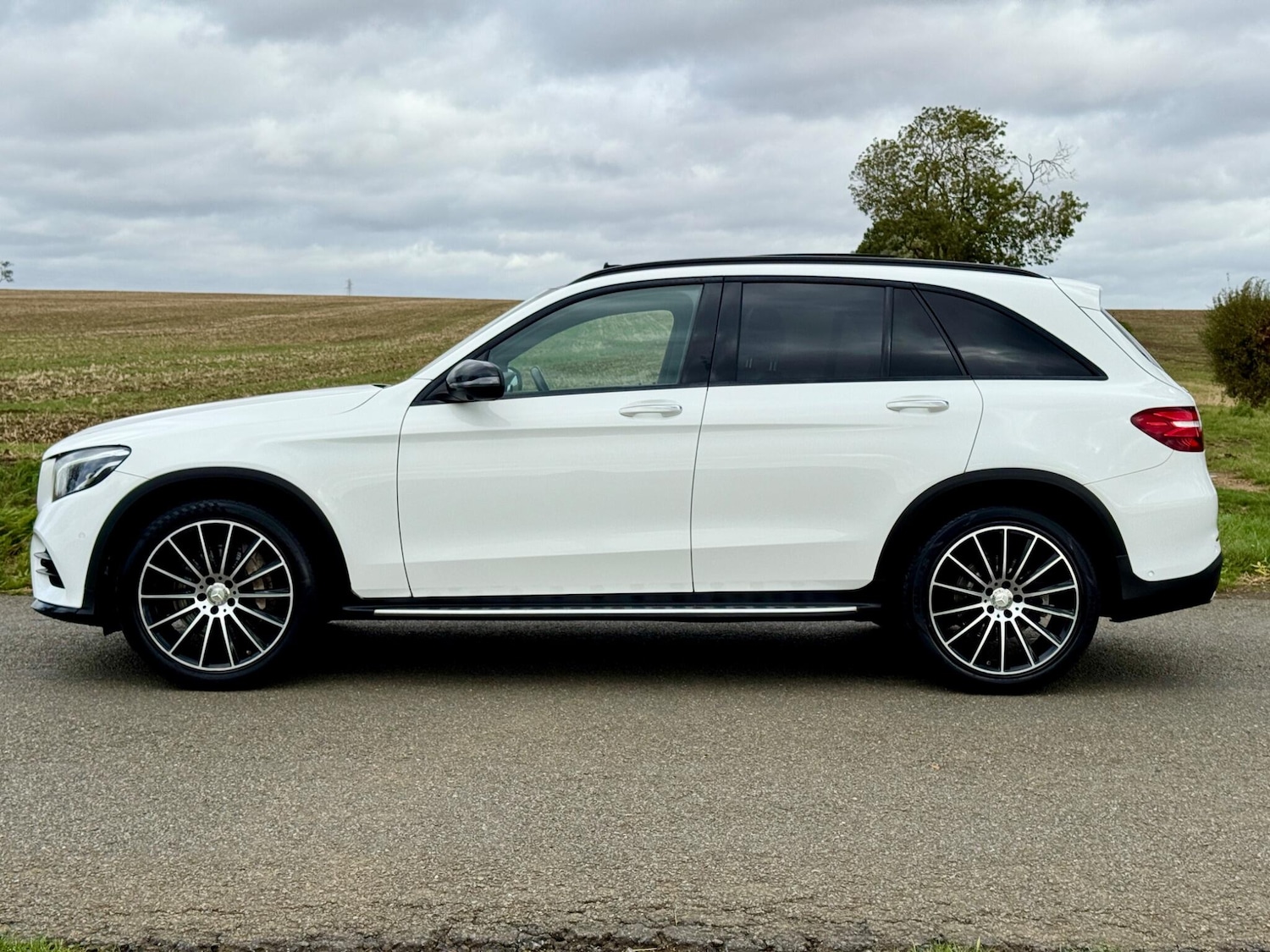 Used Mercedes-Benz GLC 2016 for sale - 76137763: Photo 8