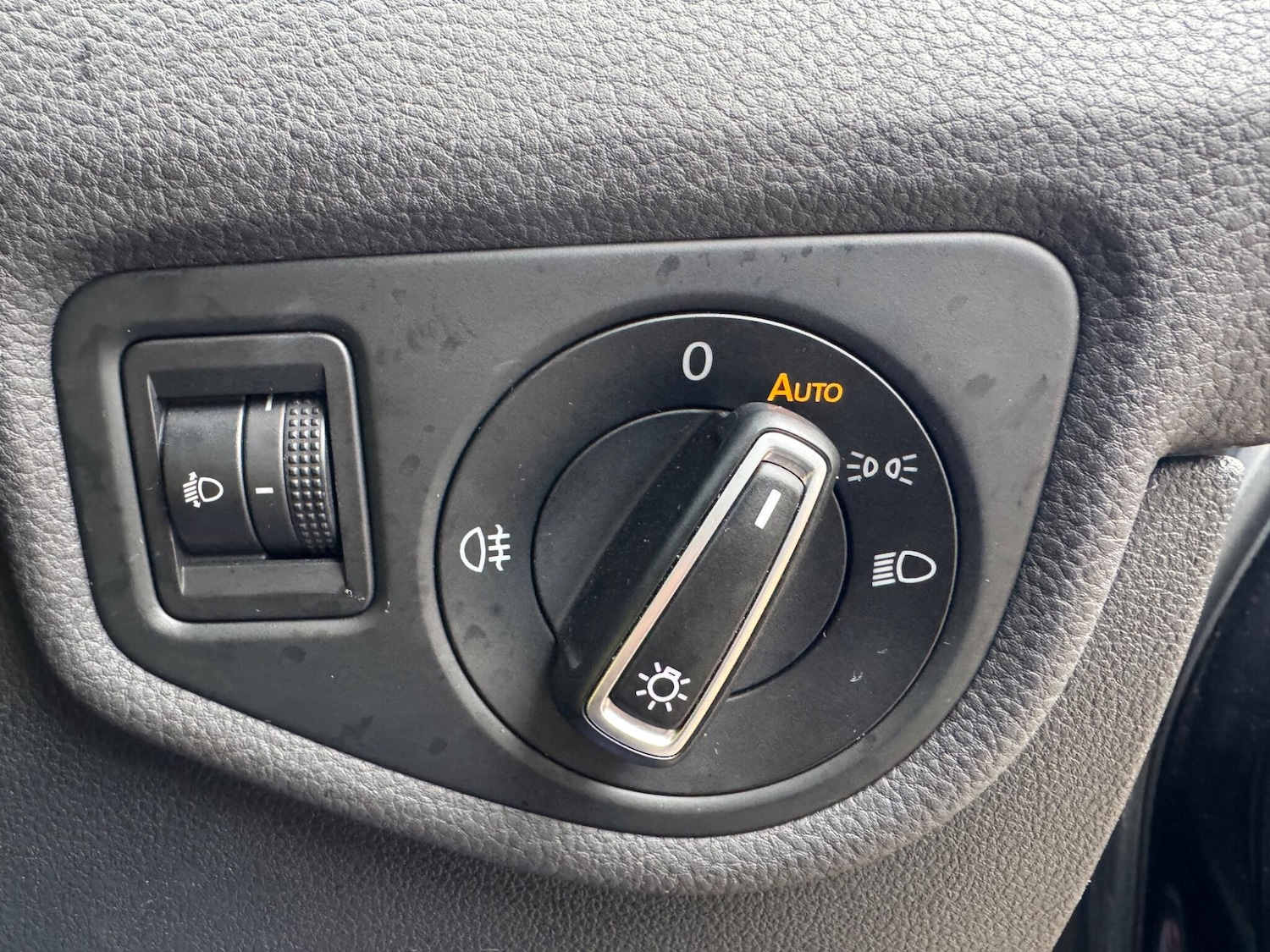 Used Volkswagen Touran 2016 for sale - 77376347: Photo 38