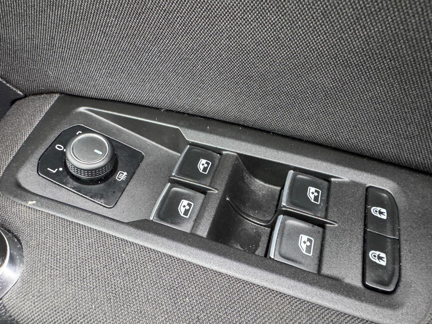 Used Volkswagen Touran 2016 for sale - 77376347: Photo 39