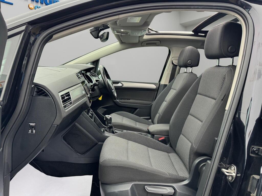 Used Volkswagen Touran 2016 for sale - 77376347: Photo 42