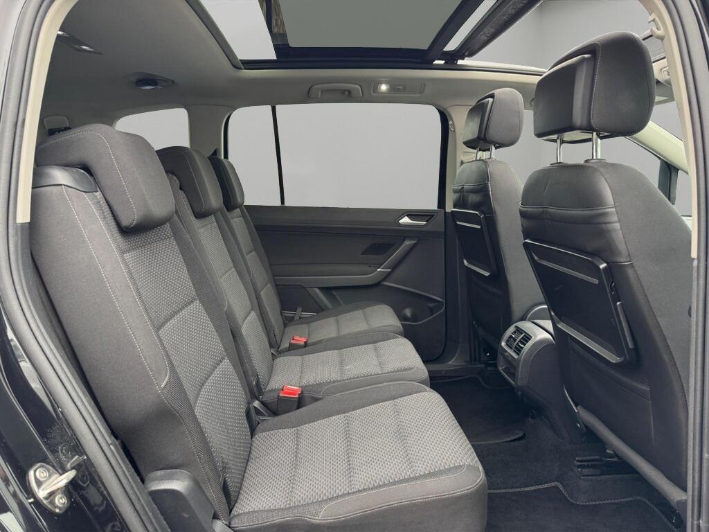 Used Volkswagen Touran 2016 for sale - 77376347: Photo 43