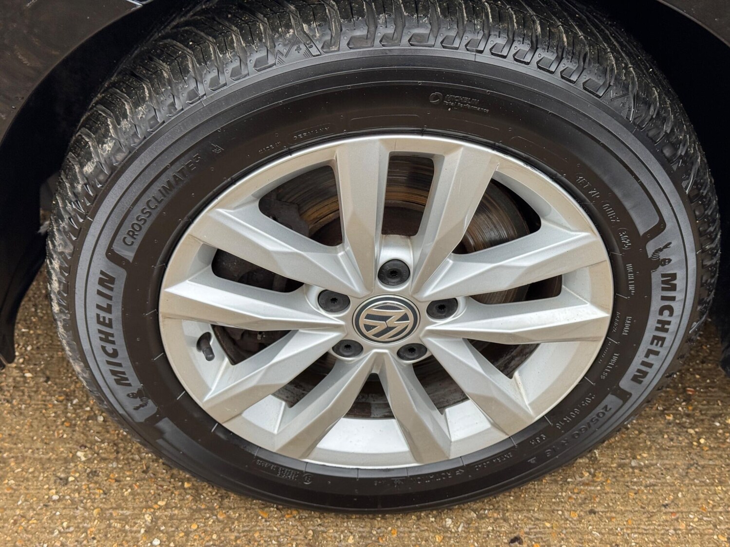 Used Volkswagen Touran 2016 for sale - 77376347: Photo 49