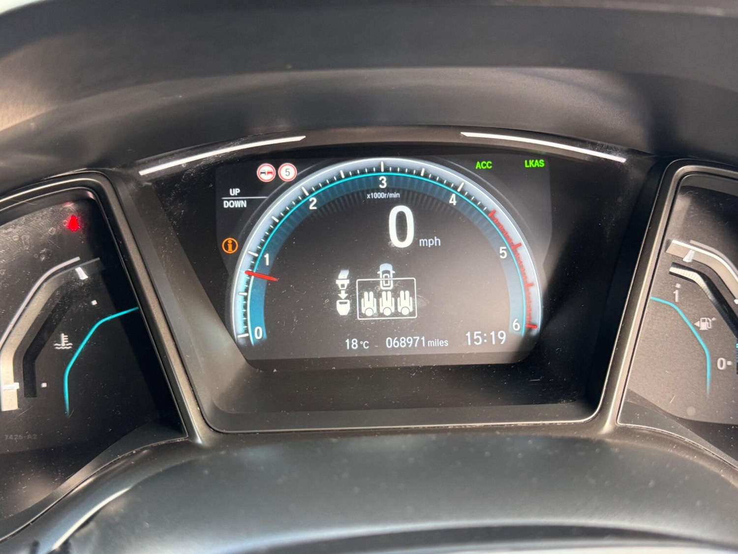 Used Honda Civic for sale - 76527658: Photo 38