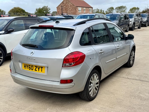 Used Renault Clio 2010 for sale - 76179795: Photo 7