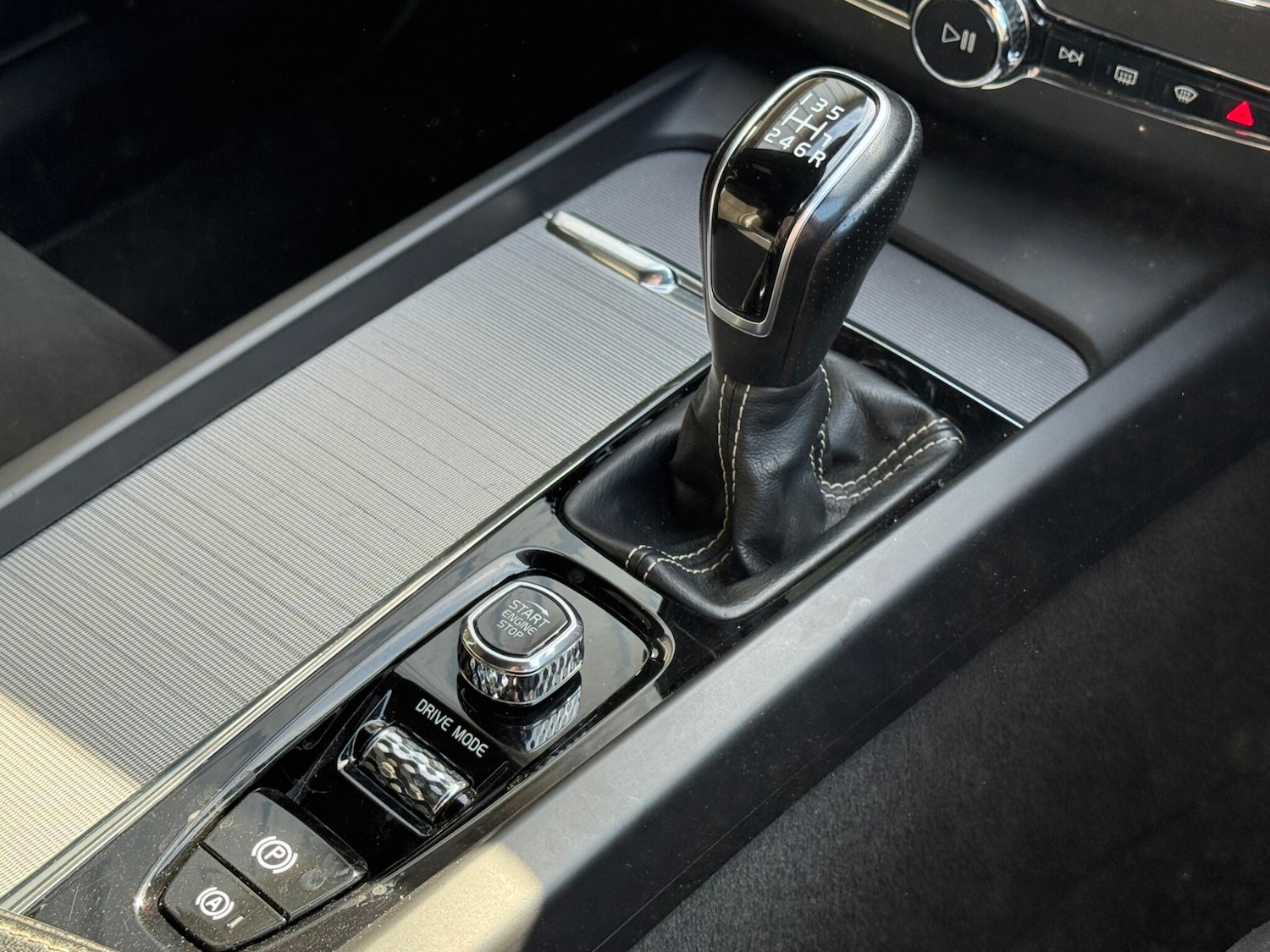 Used Volvo XC60 2018 for sale - 77925084: Photo 20