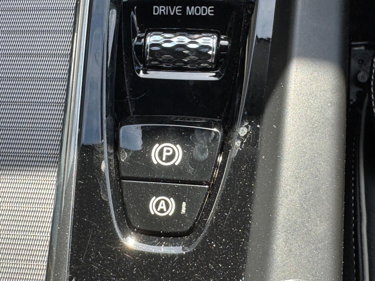 Used Volvo XC60 2018 for sale - 77925084: Photo 21