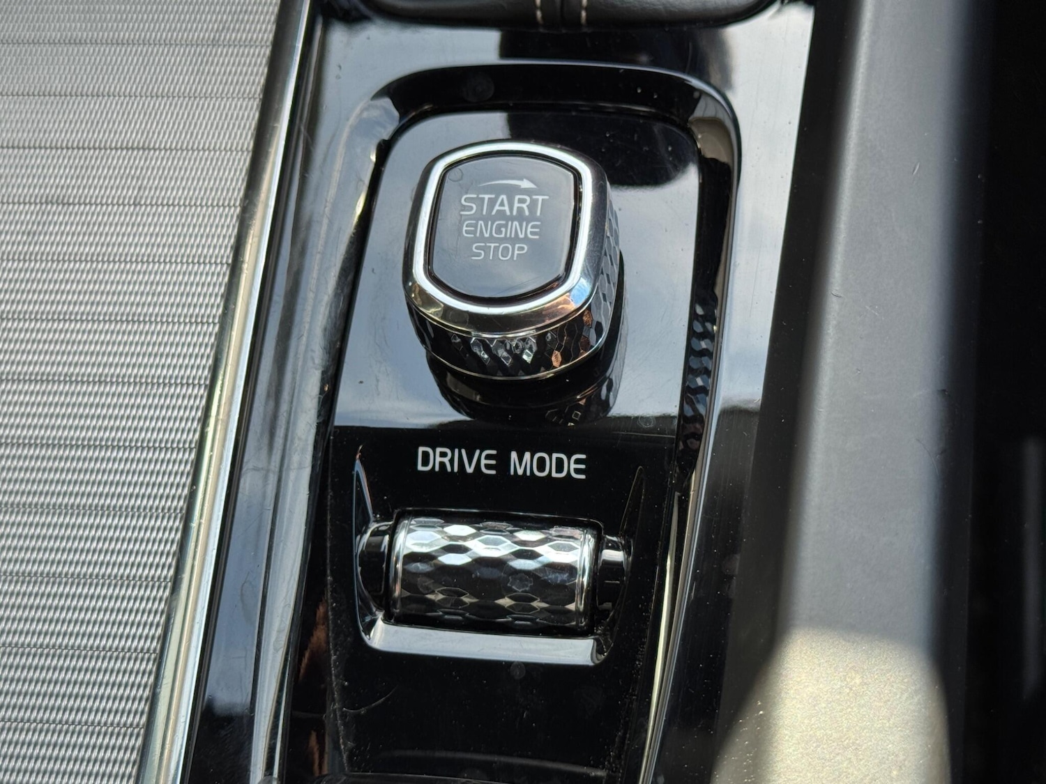 Used Volvo XC60 2018 for sale - 77925084: Photo 22