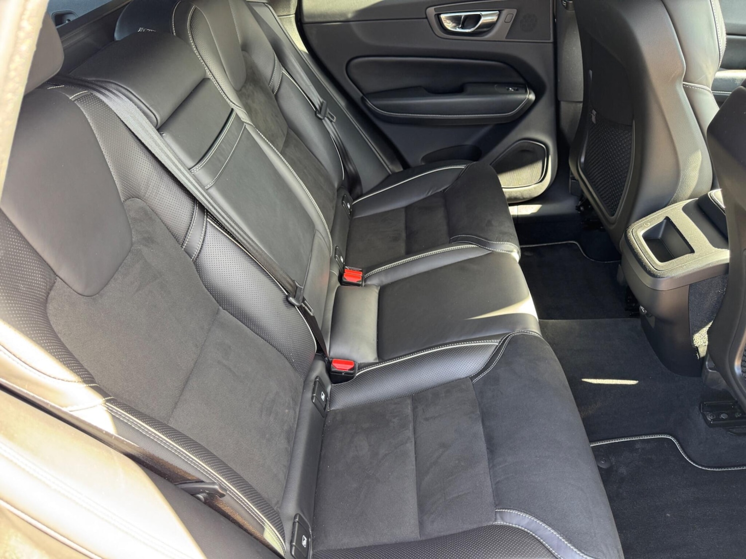 Used Volvo XC60 2018 for sale - 77925084: Photo 31