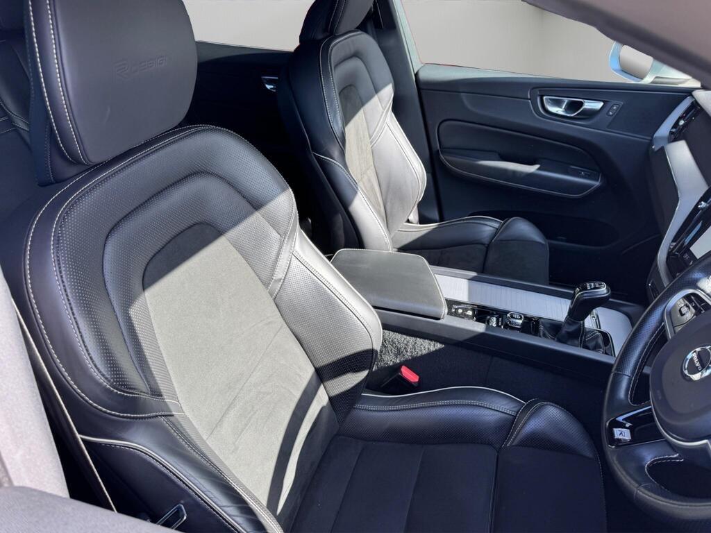 Used Volvo XC60 2018 for sale - 77925084: Photo 9