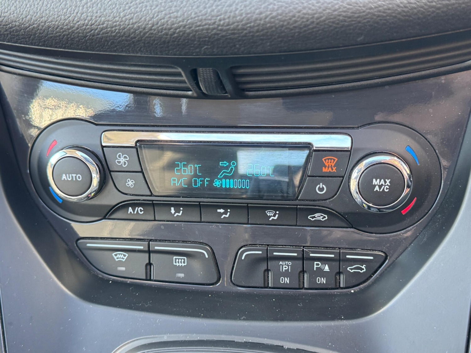 Used Ford Kuga 2013 for sale - 76424038: Photo 27