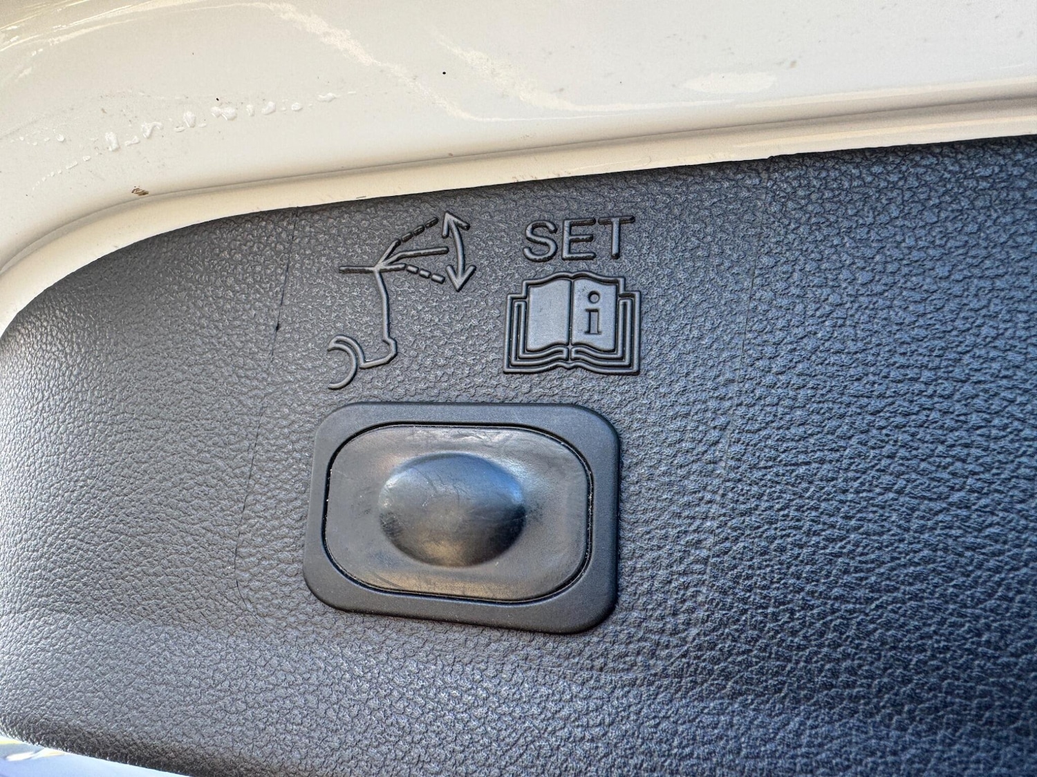 Used Ford Kuga 2013 for sale - 76424038: Photo 38