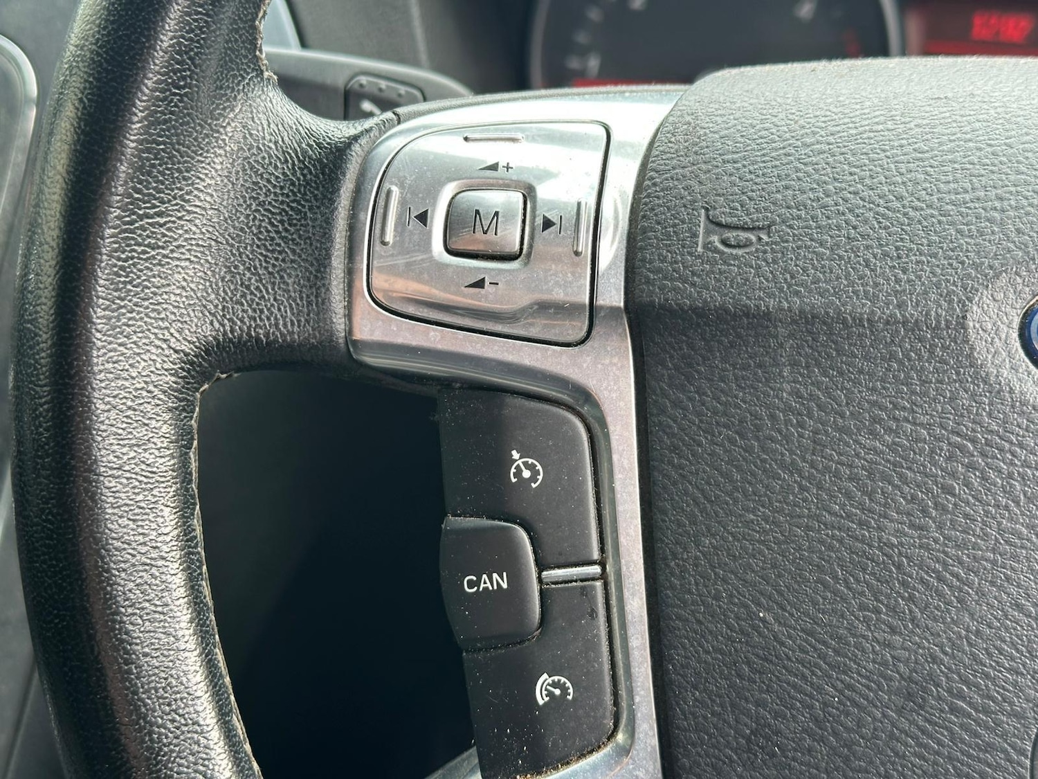 Used Ford Mondeo 2011 for sale - 77524364: Photo 13